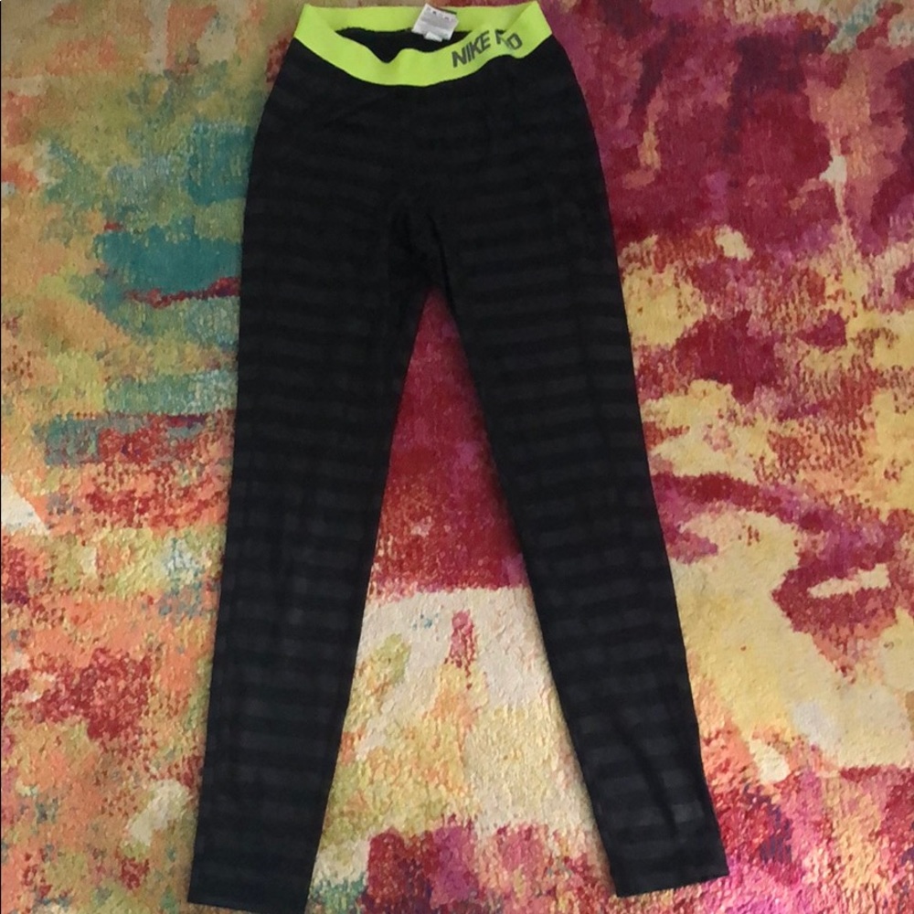 Women’s Nike tights